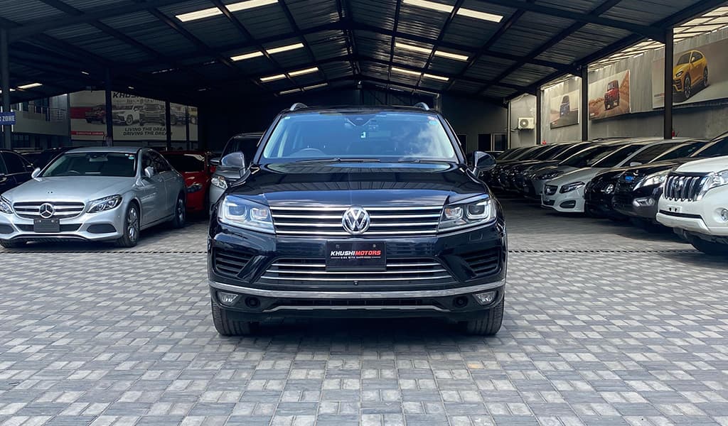 2017 Volkswagen Touareg Upgrade Package image-1