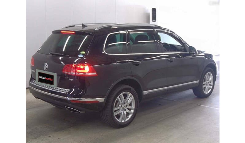 2017 Volkswagen Touareg Upgrade Package image-3
