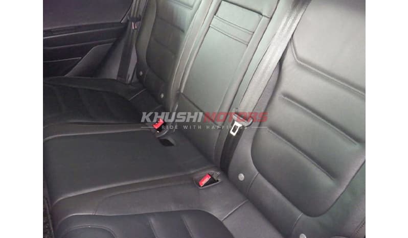 2017 Volkswagen Touareg Upgrade Package image-7