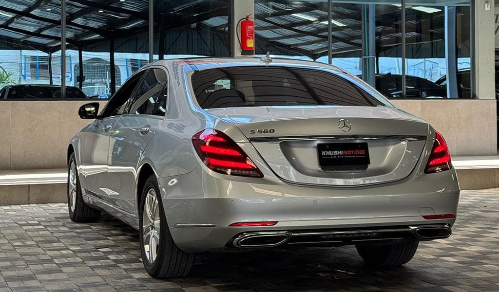 2017 Mercedes-Benz S-Class LWB S560 image-15