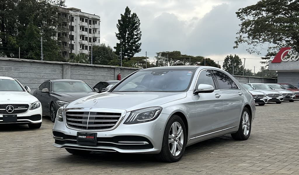 2017 Mercedes-Benz S-Class LWB S560 image-19