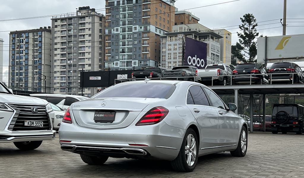 2017 Mercedes-Benz S-Class LWB S560 image-22