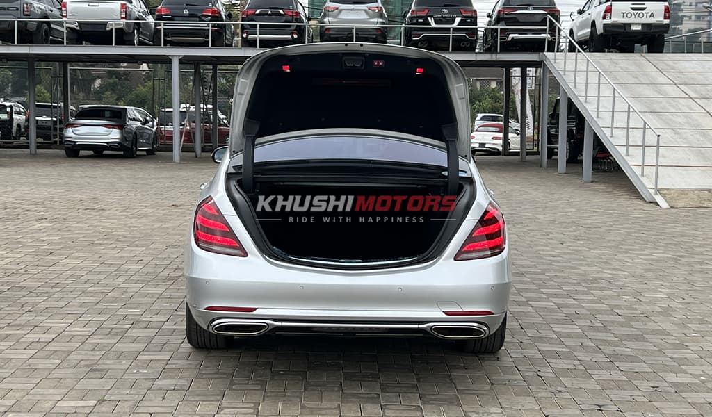 2017 Mercedes-Benz S-Class LWB S560 image-32
