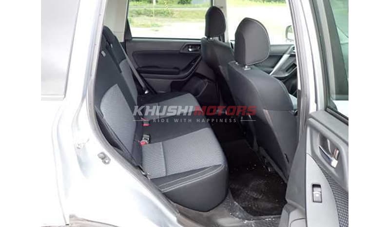 2017 Subaru Forester 2.0i Eyesight image-2