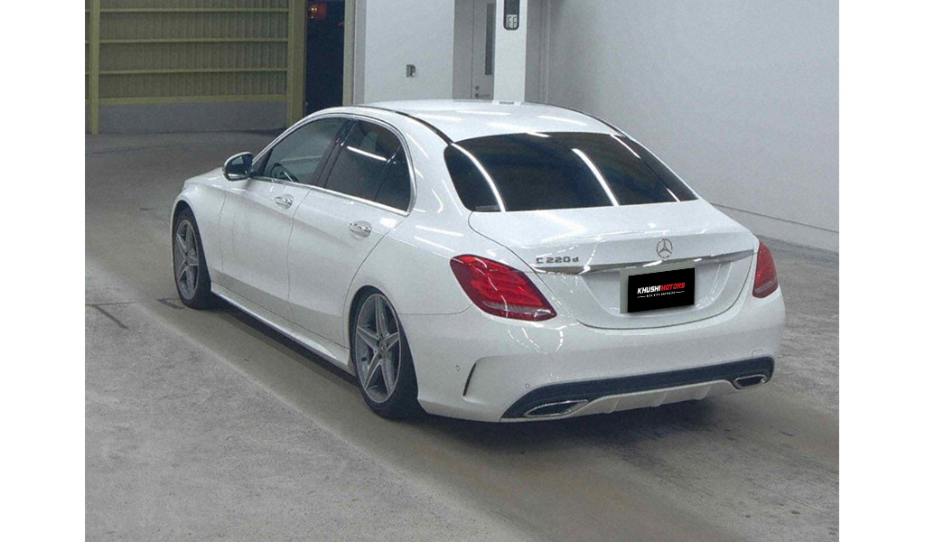 2018 Mercedes-Benz C-Class Laureus Edition C220D image-4