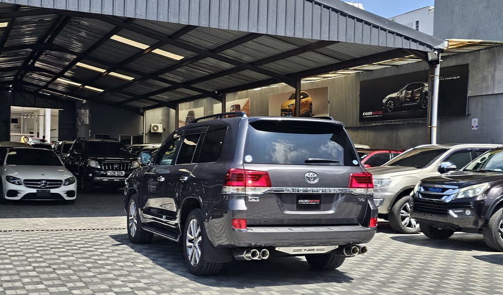 2018 Toyota Land Cruiser 200 ZX image-5