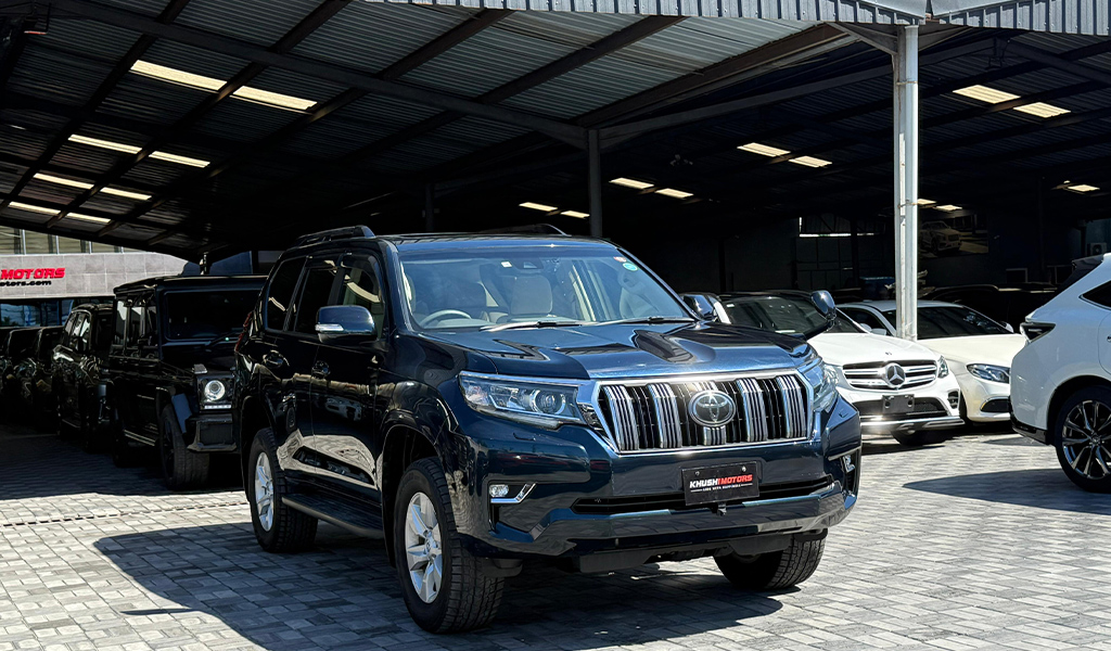 2018 Toyota Land Cruiser Prado TX image-1