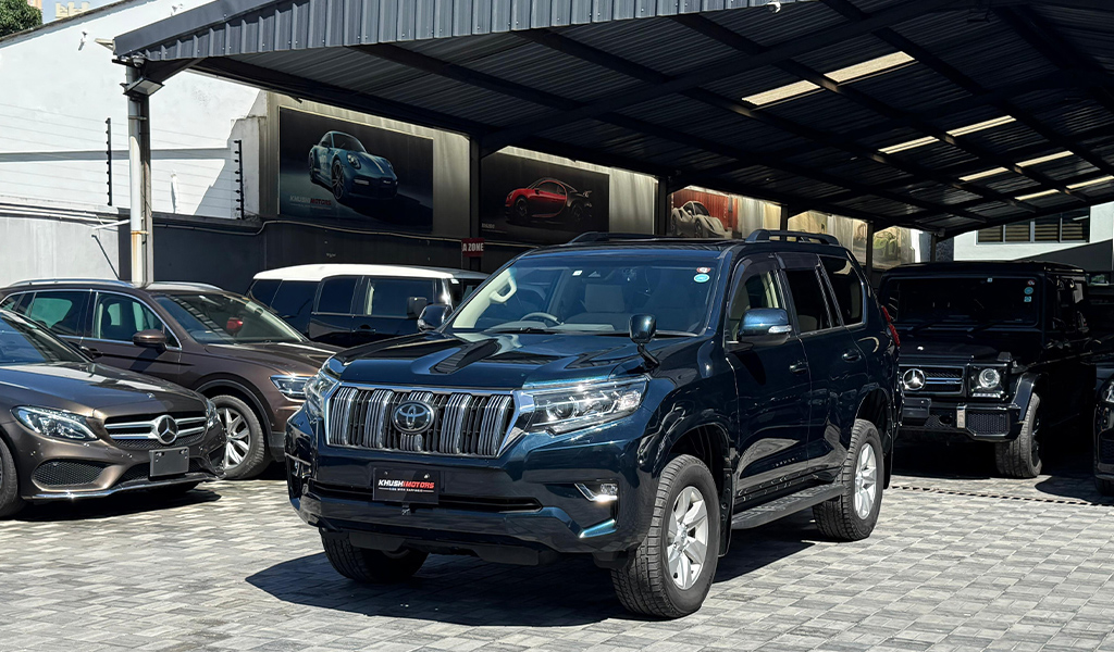 2018 Toyota Land Cruiser Prado TX image-3