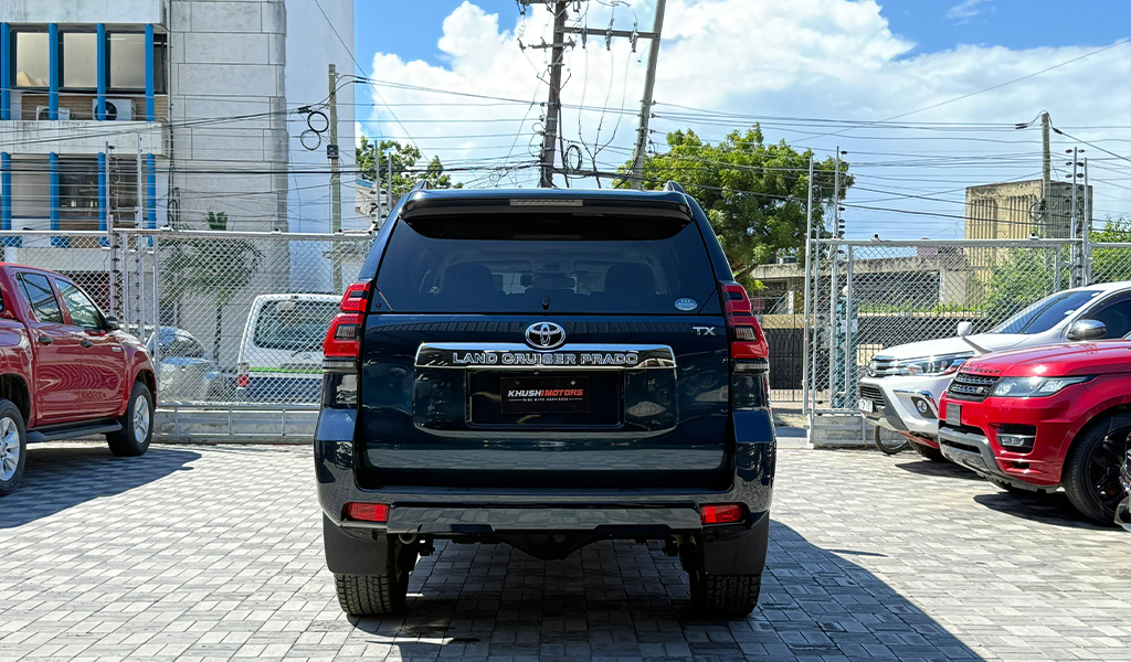 2018 Toyota Land Cruiser Prado TX image-6