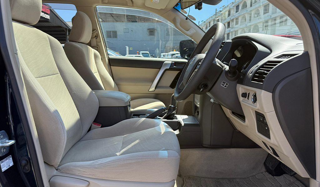 2018 Toyota Land Cruiser Prado TX image-8
