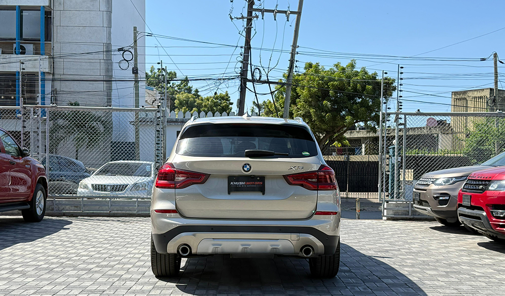 2018 Bmw X3 xDrive 20D image-9