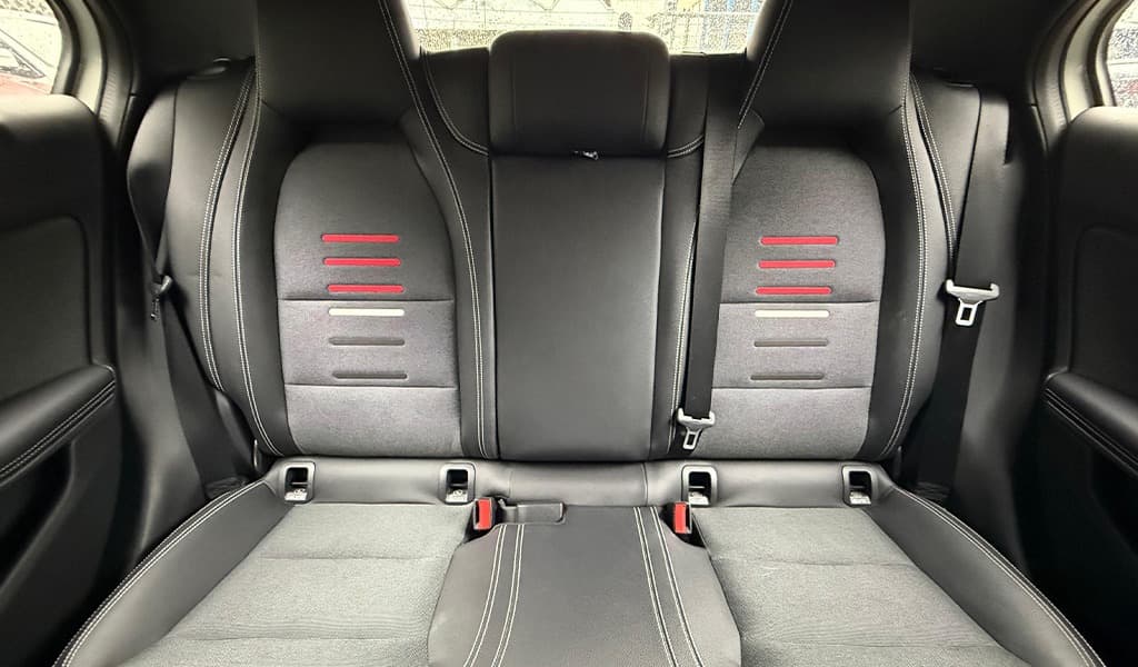 2018 Mercedes-Benz A-Class AMG Style A180 image-10