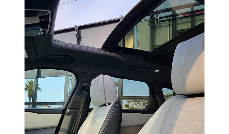2020 Land Rover Range Rover SV Autobiography image-9