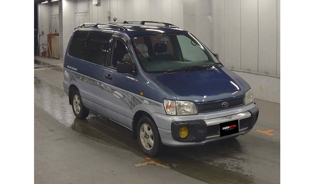 1996 Toyota Liteace Noah image-1