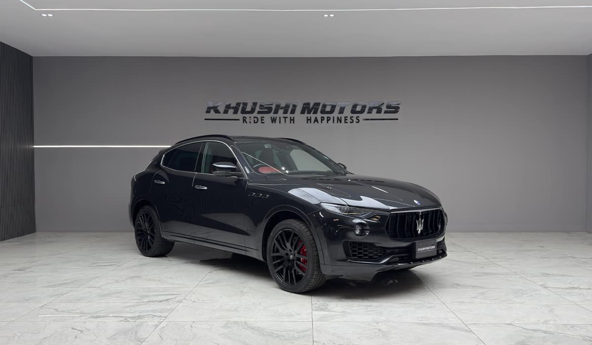 2018 Maserati Levante S Q4 image-1