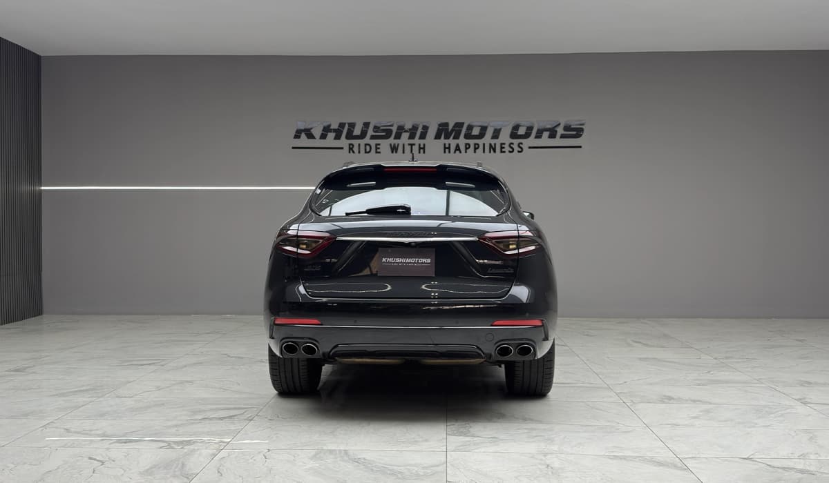2018 Maserati Levante S Q4 image-12