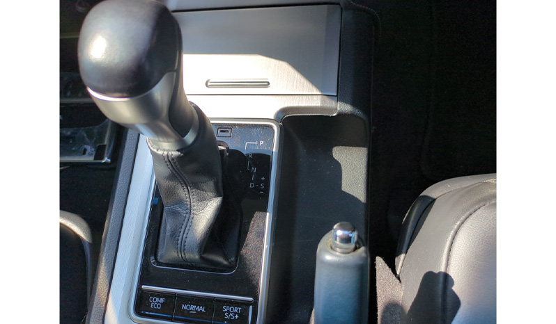 2019 Toyota Land Cruiser Prado TZ-G image-8