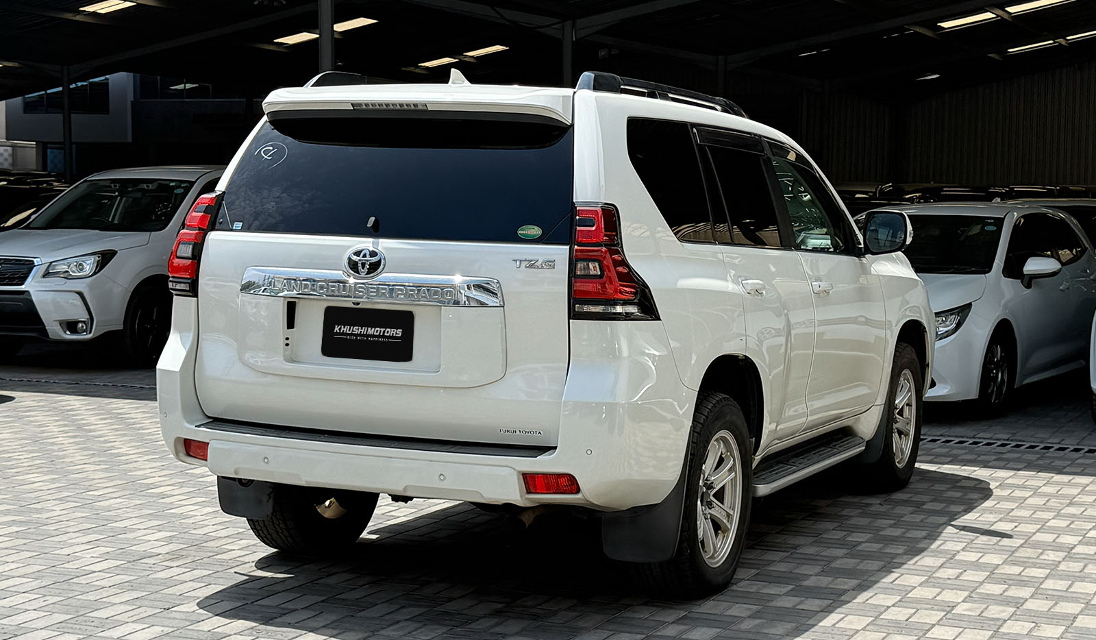 2019 Toyota Land Cruiser Prado TZ-G image-14