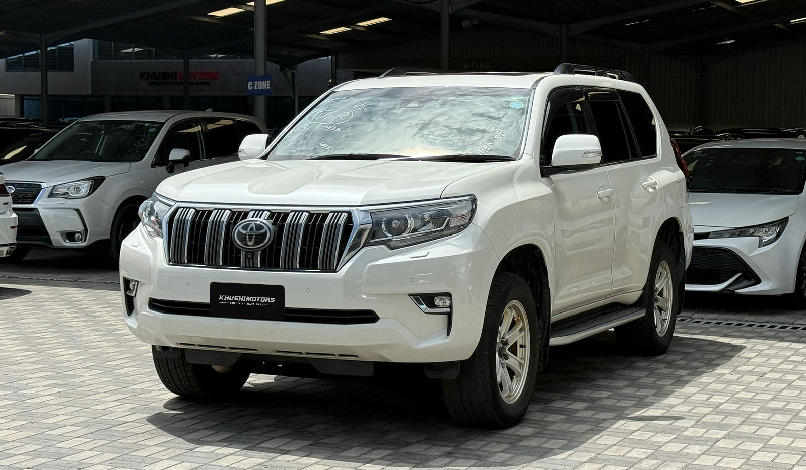 2019 Toyota Land Cruiser Prado TZ-G image-17