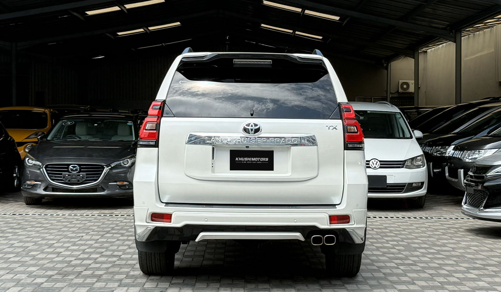 2018 Toyota Land Cruiser Prado TX-L Package image-6