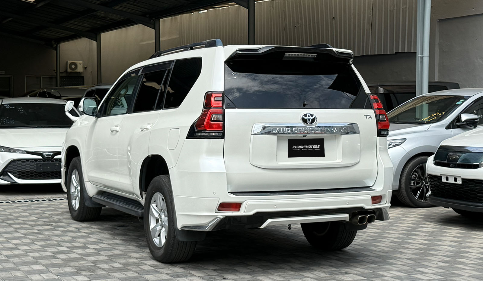 2018 Toyota Land Cruiser Prado TX-L Package image-5