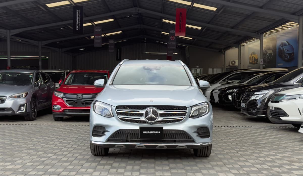 2018 Mercedes-Benz GLC-Class GLC200 image-2