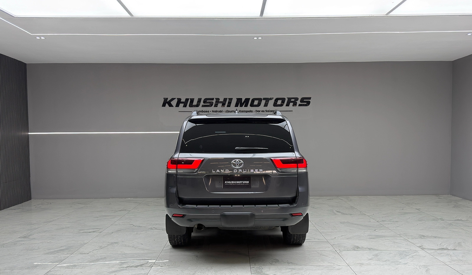 2021 Toyota Land Cruiser VX Sahara image-2