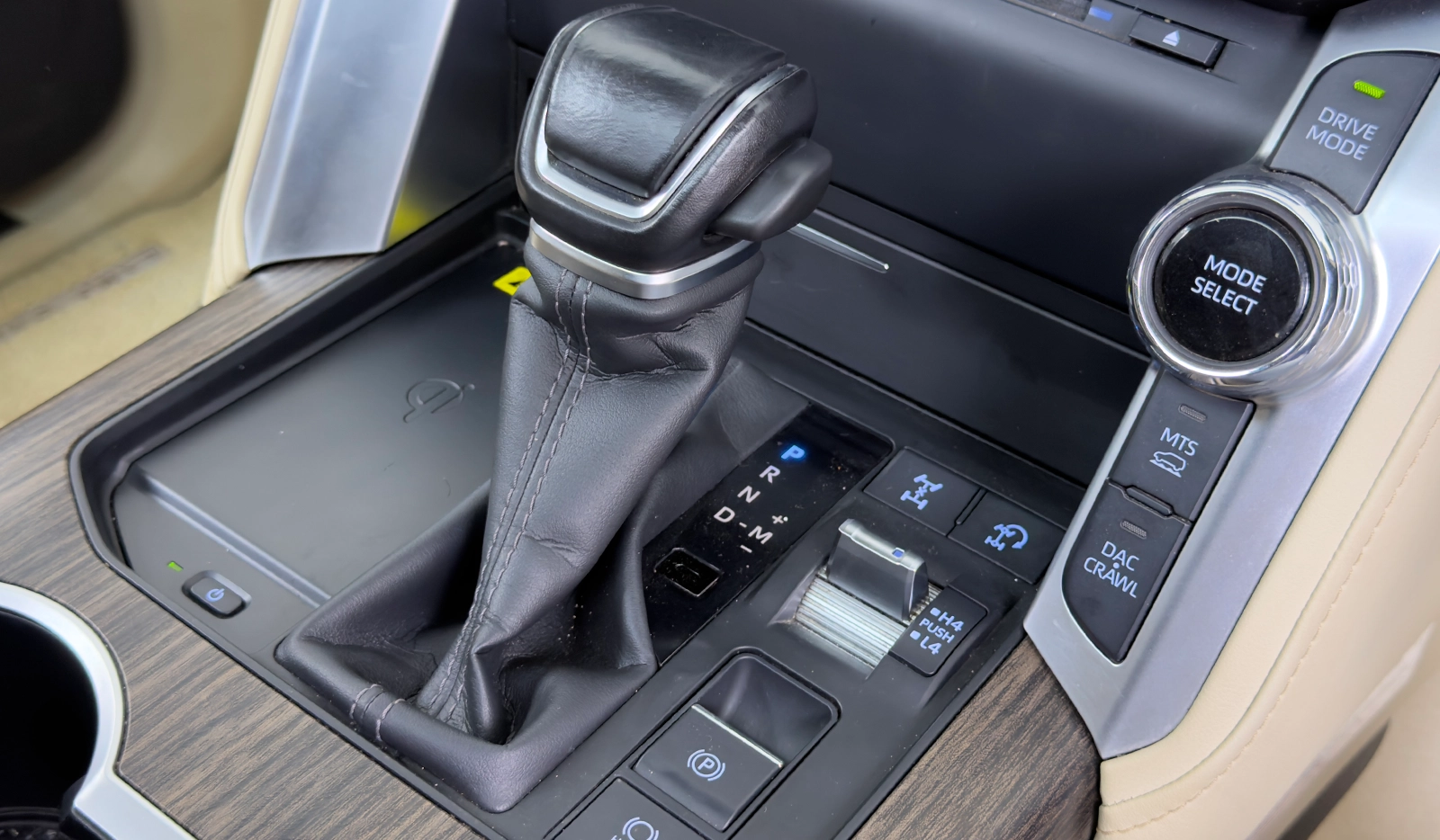 2021 Toyota Land Cruiser VX Sahara image-5