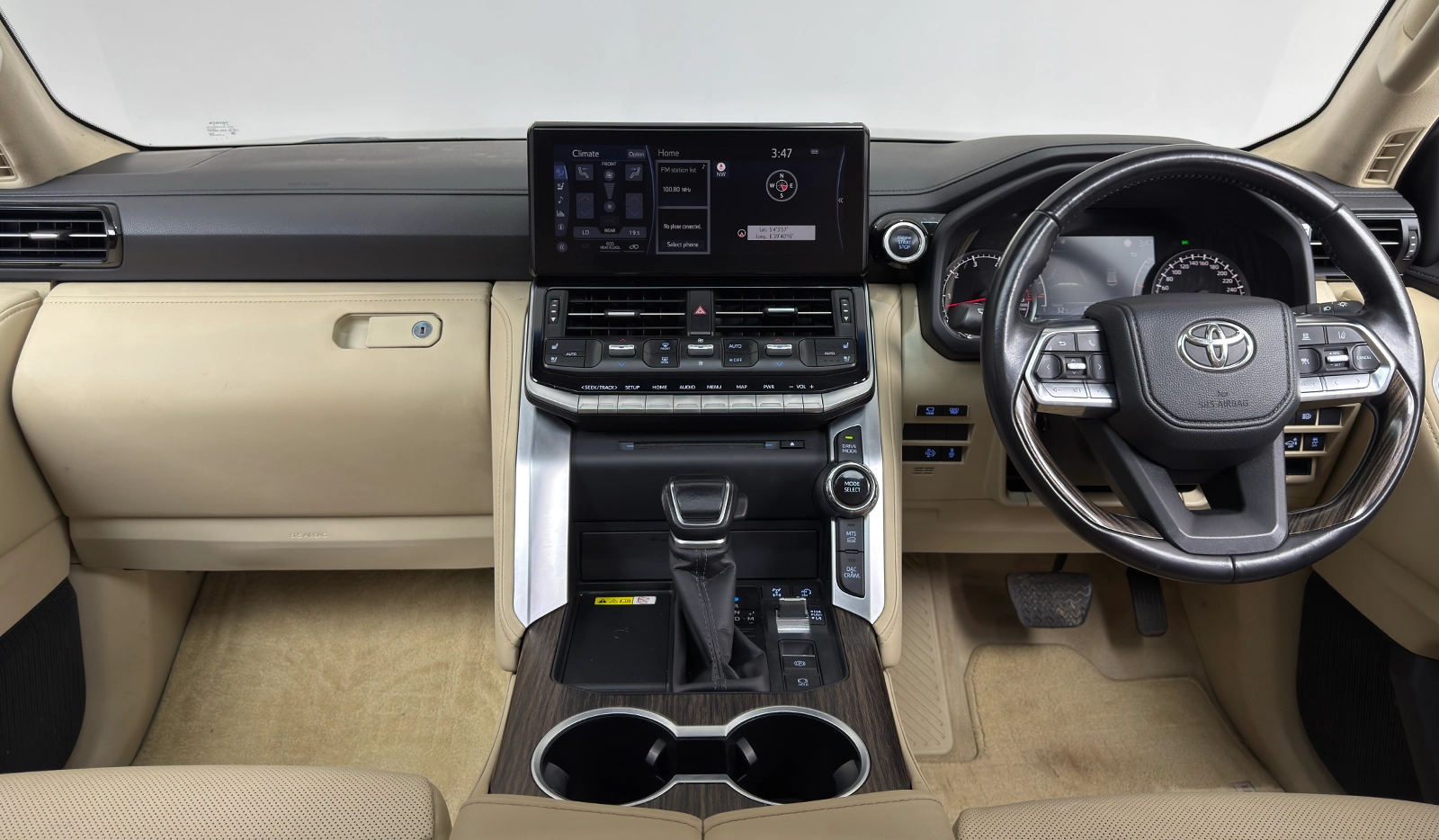 2021 Toyota Land Cruiser VX Sahara image-7