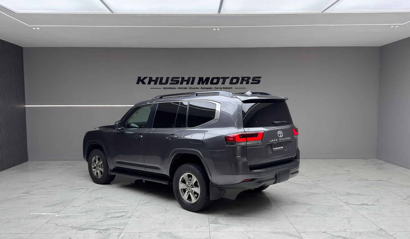 2021 Toyota Land Cruiser VX Sahara image-13
