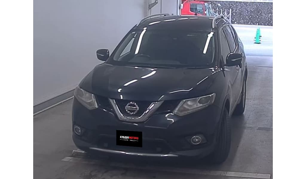2015 Nissan X Trail image-4