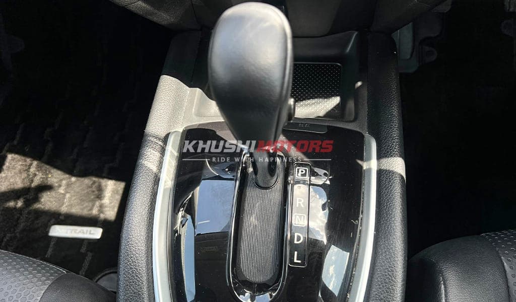 2015 Nissan X Trail image-10