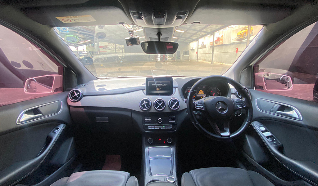 2016 Mercedes-Benz B-Class B180 image-5