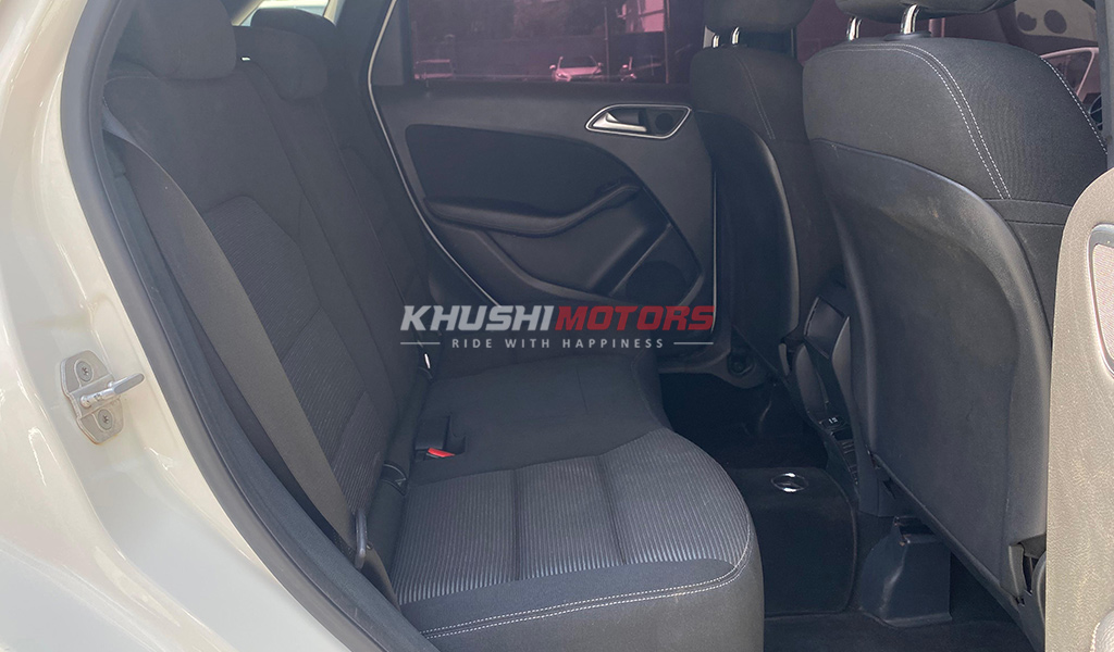 2016 Mercedes-Benz B-Class B180 image-9