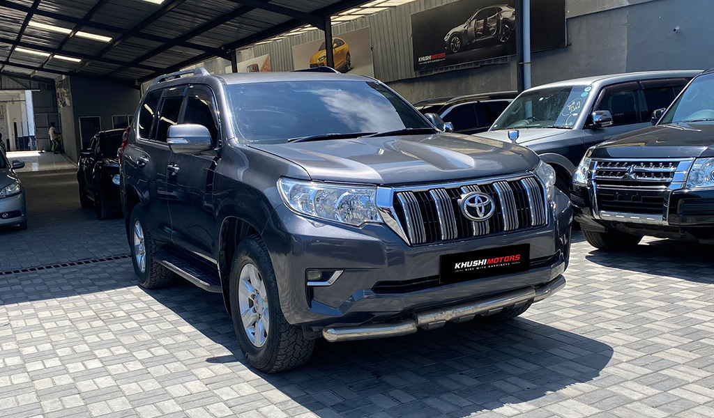 2015 Toyota Land Cruiser Prado TX image-10