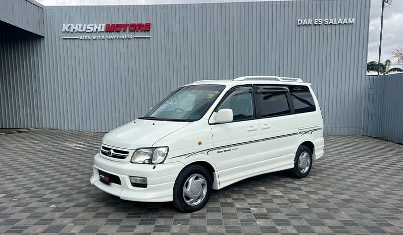 2000 Toyota Noah image-8