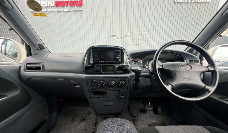 2000 Toyota Noah image-12