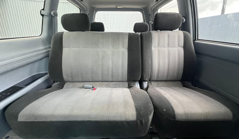 2000 Toyota Noah image-13