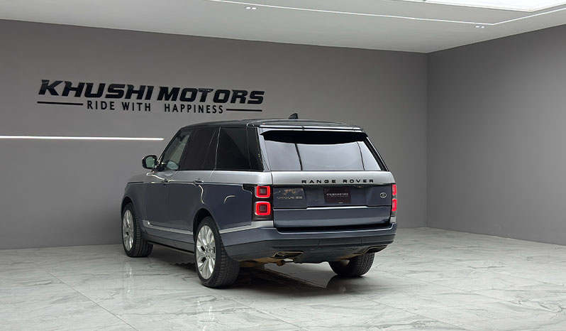 2018 Land Rover Range Rover Vogue SE image-4