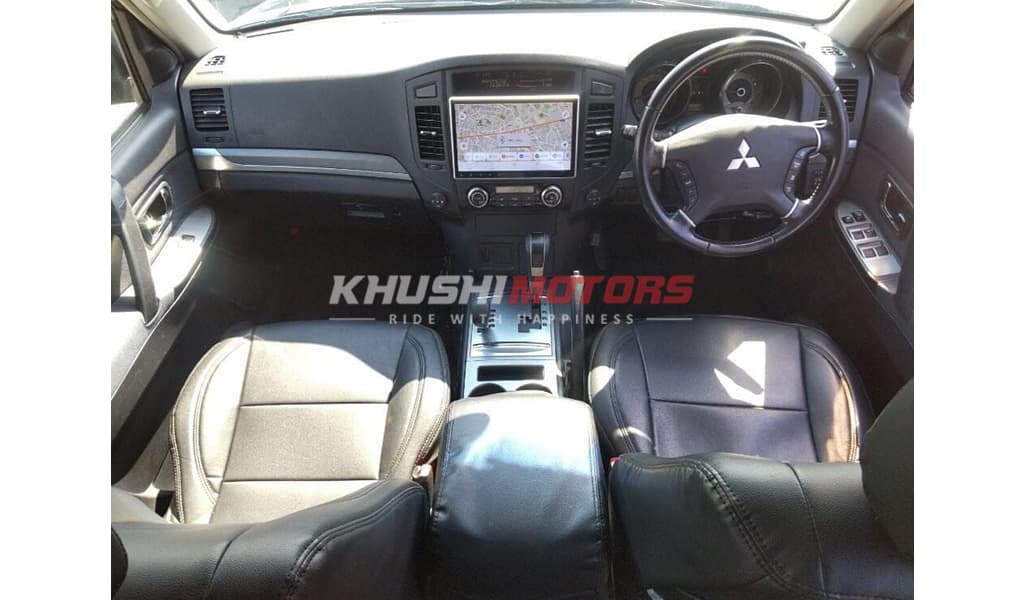 2006 Mitsubishi Pajero image-3