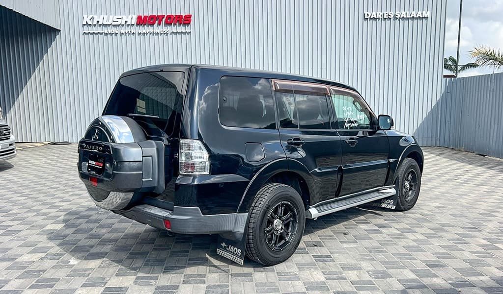 2006 Mitsubishi Pajero image-9