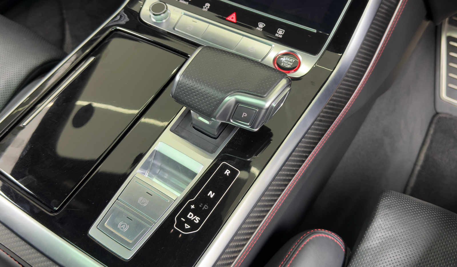 2021 Audi RSQ8 image-13
