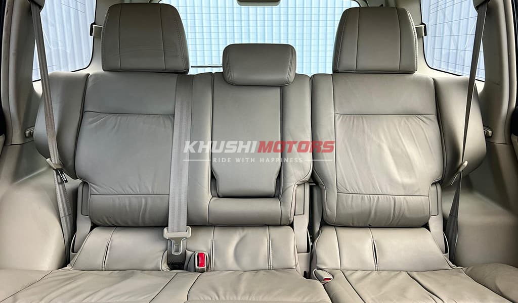 2008 Mitsubishi Pajero image-16