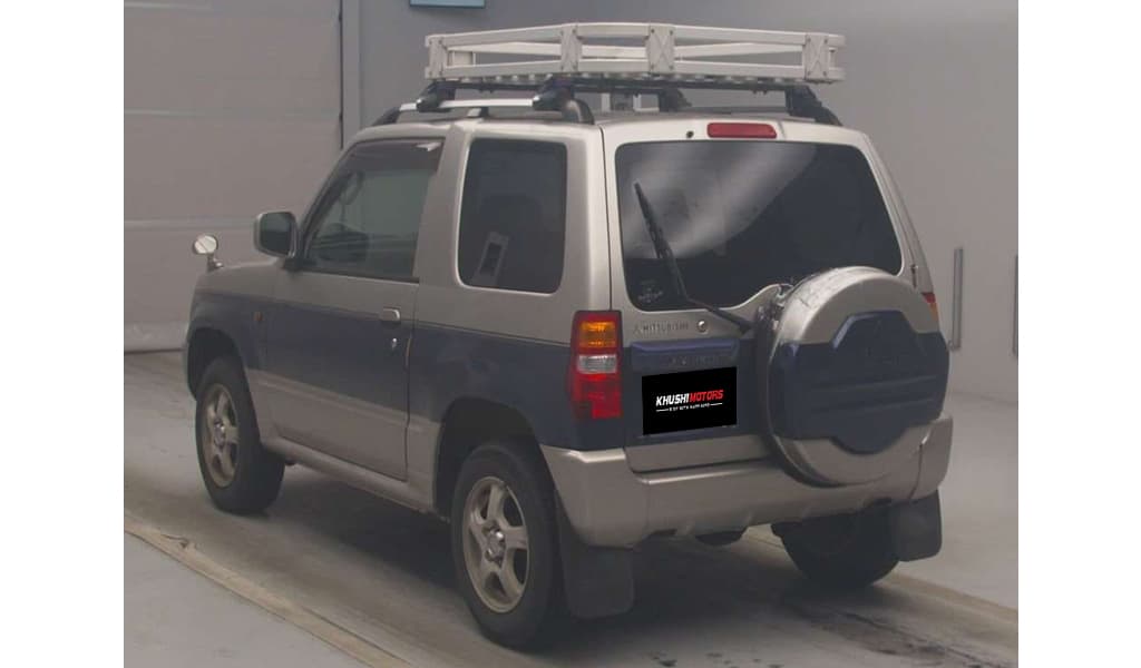 2000 Mitsubishi Pajero Mini image-6