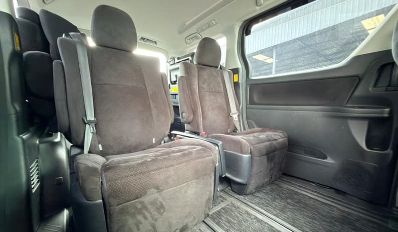 2010 Toyota Alphard image-9