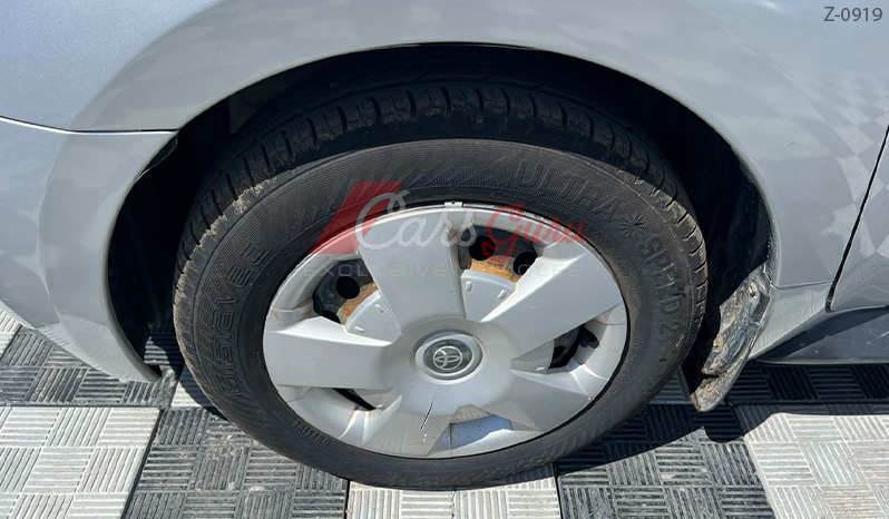 2004 Toyota IST image-13