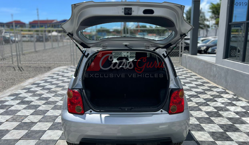 2004 Toyota IST image-15