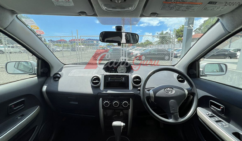 2004 Toyota IST image-17