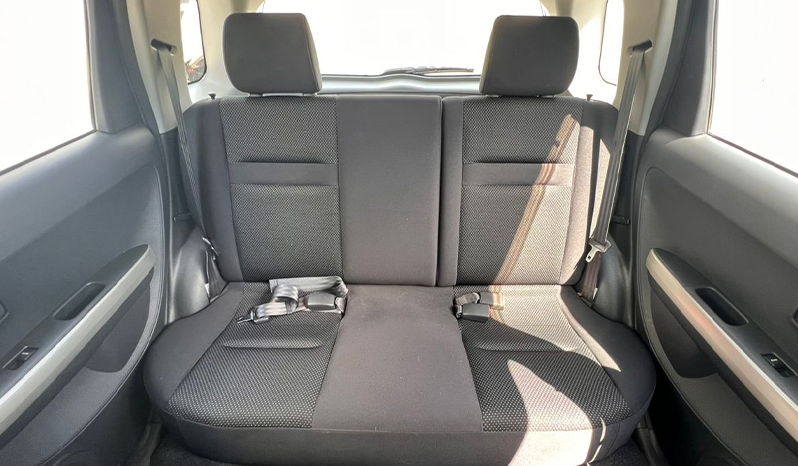 2004 Toyota IST image-18