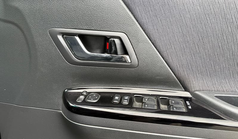 2008 Toyota Alphard image-16